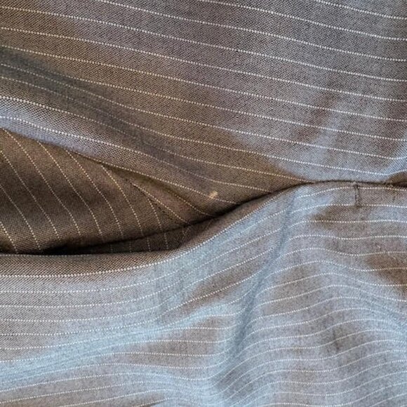 Club Monaco Suit | Grey and blue pinstripe suit | Blazer Size 2 | Pants Size 4 - Picture 8 of 16